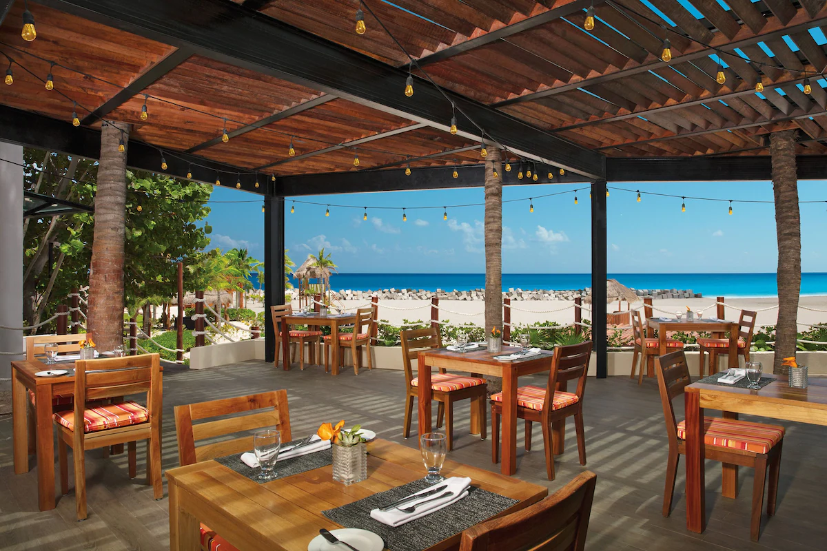 Krystal Grand Cancún All Inclusive photo 3